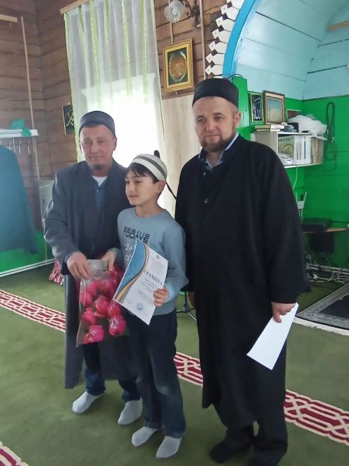 Күәм авылы мәчетендә балалар арасында бәйге үтте