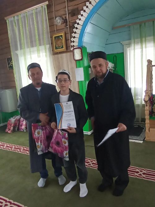 Күәм авылы мәчетендә балалар арасында бәйге үтте