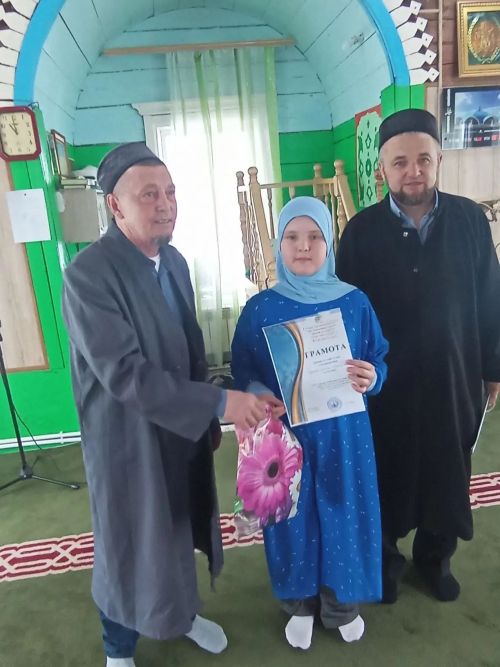 Күәм авылы мәчетендә балалар арасында бәйге үтте