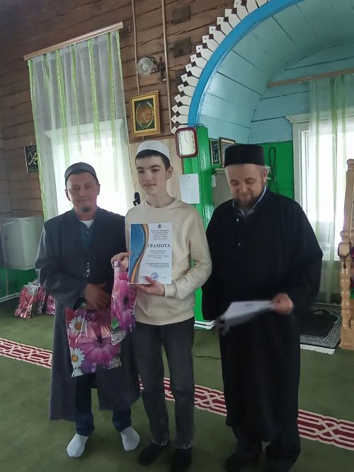 Күәм авылы мәчетендә балалар арасында бәйге үтте