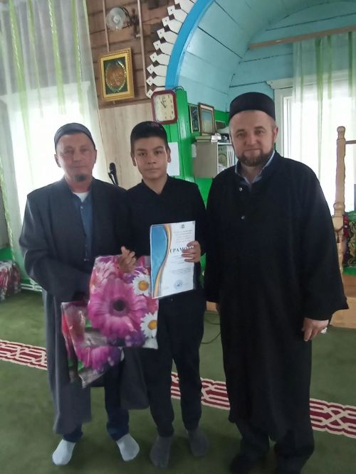 Күәм авылы мәчетендә балалар арасында бәйге үтте