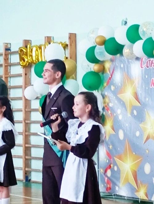 Олы Әтнә урта мәктәбендәге «Соңгы кыңгырау»дан фоторепортаж