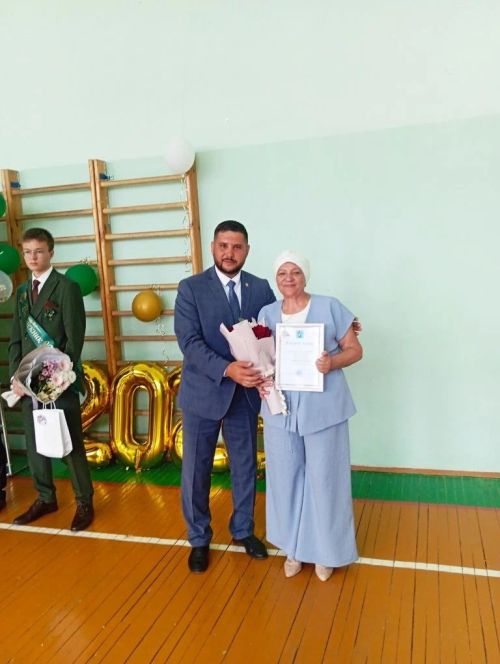 Олы Әтнә урта мәктәбендәге «Соңгы кыңгырау»дан фоторепортаж