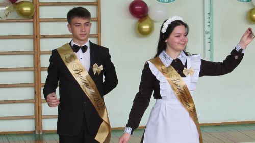 Мәктәпләрдә - «Соңгы кыңгырау»