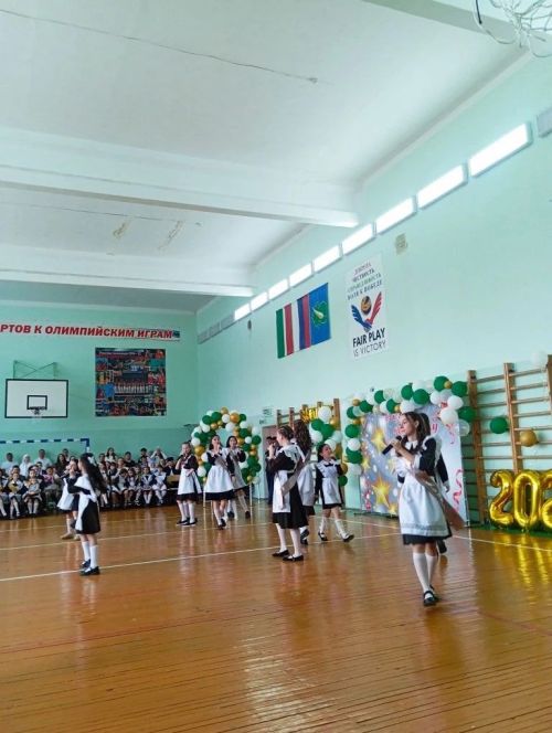 Олы Әтнә урта мәктәбендәге «Соңгы кыңгырау»дан фоторепортаж