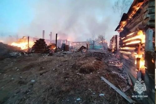 Бер авылда коточкыч янгын: 16 йорт янып беткән