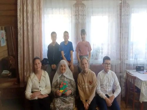 Бөтенроссия «Җиңү кайтавазы» акциясе: күңел җылысы белән ясалган открыткалар