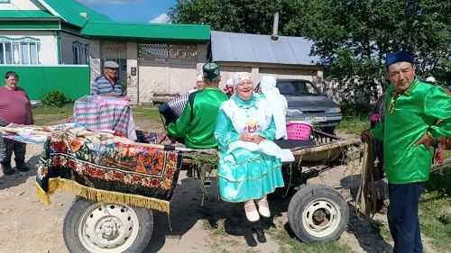 Ары авылында «Сагындырды Ары кичләре» дип исемләнгән авыл бәйрәме уза