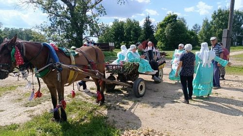 Ары авылында «Сагындырды Ары кичләре» дип исемләнгән авыл бәйрәме уза