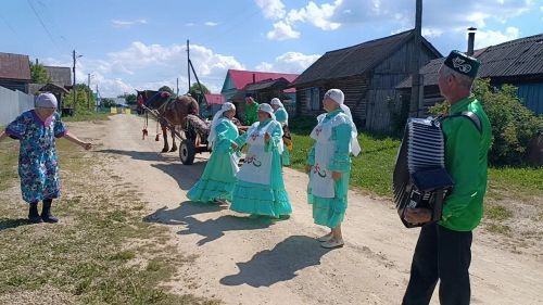 Ары авылында «Сагындырды Ары кичләре» дип исемләнгән авыл бәйрәме уза