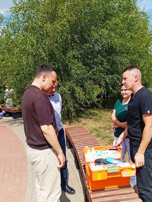 «Туган ягым» мәдәният һәм ял паркында Алдынгылар хәрәкәте мәктәп яны лагерьларында ял итүче балаларны матур чарага җыйды