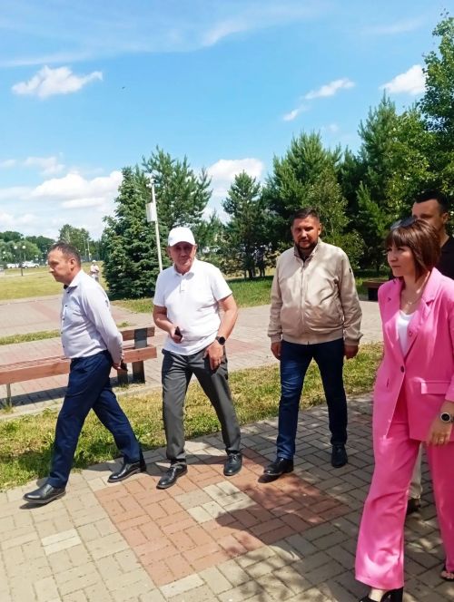 «Туган ягым» мәдәният һәм ял паркында Алдынгылар хәрәкәте мәктәп яны лагерьларында ял итүче балаларны матур чарага җыйды