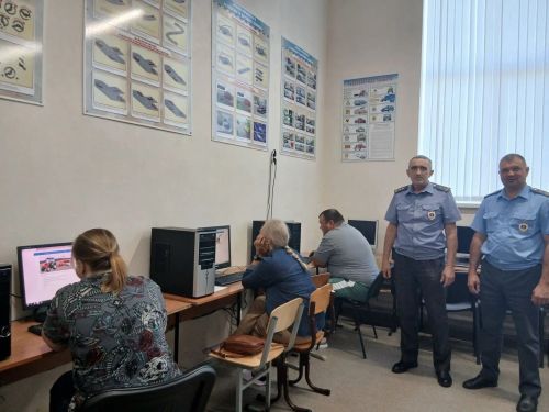 Әтнә авыл хуҗалыгы техникумында  үзйөрешле техникаларны идарә итү хокукы алу өчен экзаменнар үткәрелде