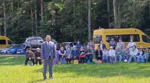 Әтнәнең барлык мәктәп укытучылары, балалар бакчалары тәрбиячеләре һәм хезмәткәрләре табигатьтә “Яшел педсовет”ка җыелды