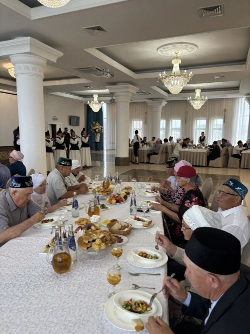 Гаилә, мәхәббәт һәм тугрылык көне уңаеннан «Кала тау» ресторанында бик матур, күңелгә үтеп керерлек, рухи чара узды