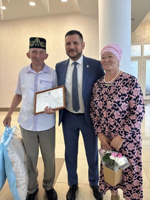Гаилә, мәхәббәт һәм тугрылык көне уңаеннан «Кала тау» ресторанында бик матур, күңелгә үтеп керерлек, рухи чара узды