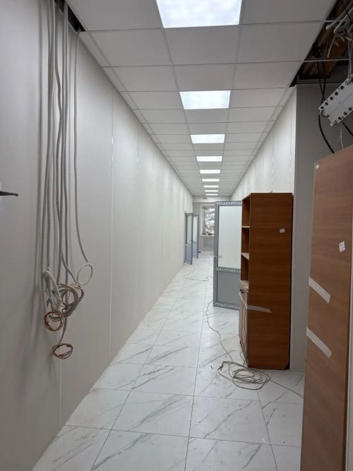Әтнә үзәк китапханәсендә баручы капиталь ремонт эшләре бара