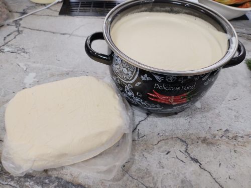Аш-су бүлмәсе «хәйләләре»: каткан сырны сөткә салып торып яңартырга була