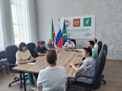 Әтнә районы администрациясендә гаиләләргә хокукый ярдәм күрсәтелде
