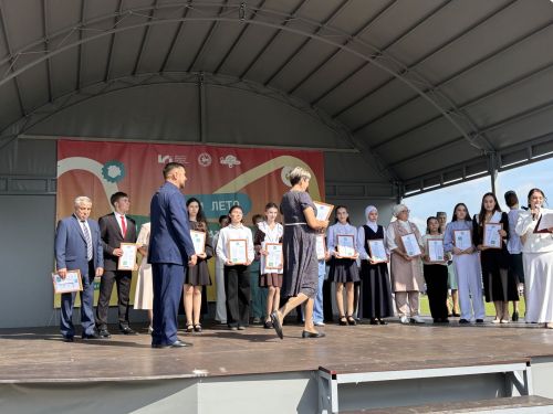 Район мәгарифе – күрсәткечләр югары