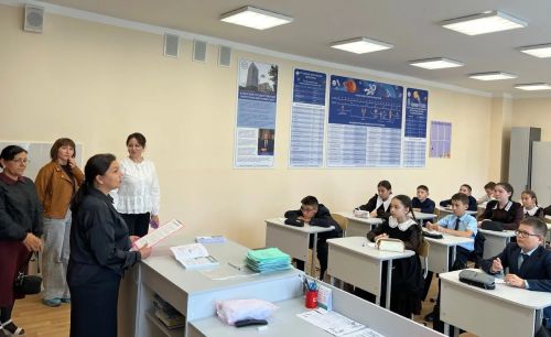 Әтнә мәктәбендә терроризмга каршы әңгәмә һәм «Капля жизни» акциясе узды