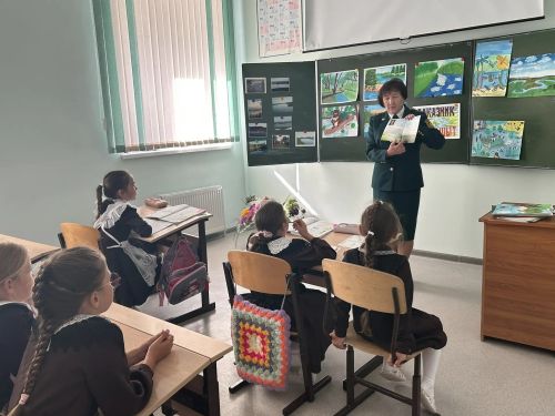 «Ашыт» тыюлыгы белгечләре - Яңа Шашы мәктәбендә