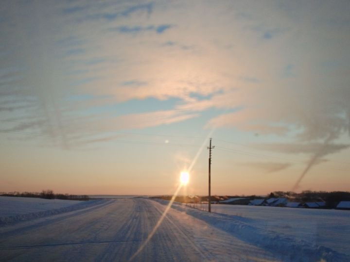 Бүген Әтнәдә салкынча  аяз һава