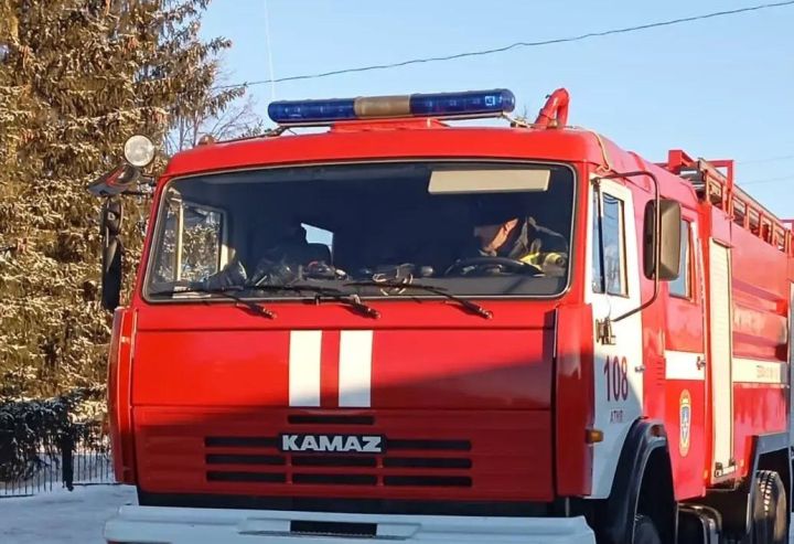 Казанда төзелеп килүче йортны яшен суккан