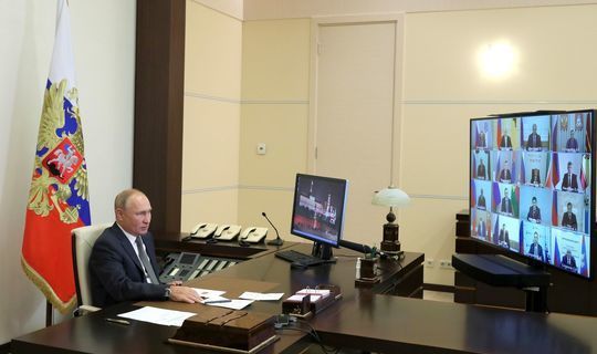 Путин Рөстәм Миңнехановны сайлауларда җиңүе белән котлады