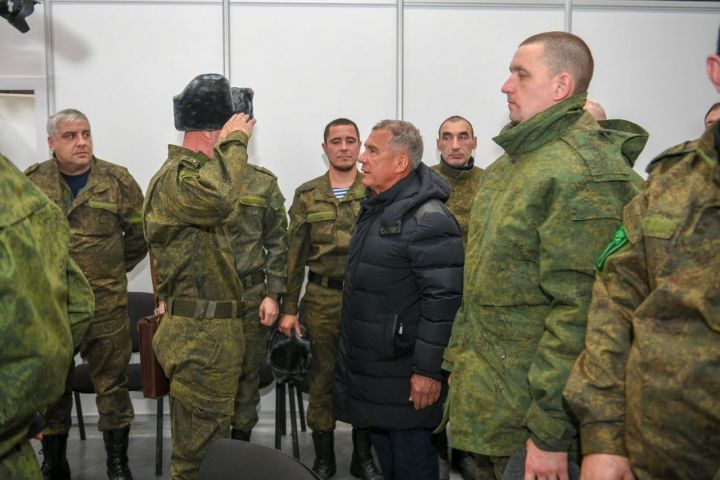 Миңнеханов танк полигонын һәм «Казан Экспо»да мобилизацияләнгәннәр җыелу пунктын карады
