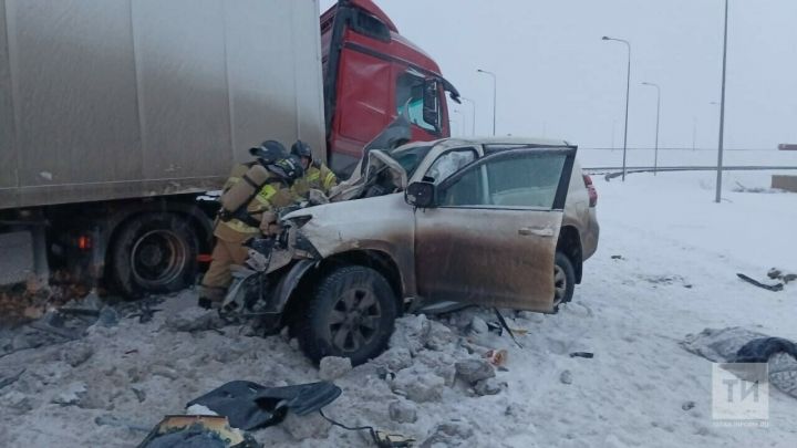 Татарстанда М7 юлында авариядә ир-ат һәм яшь кыз һәлак булган