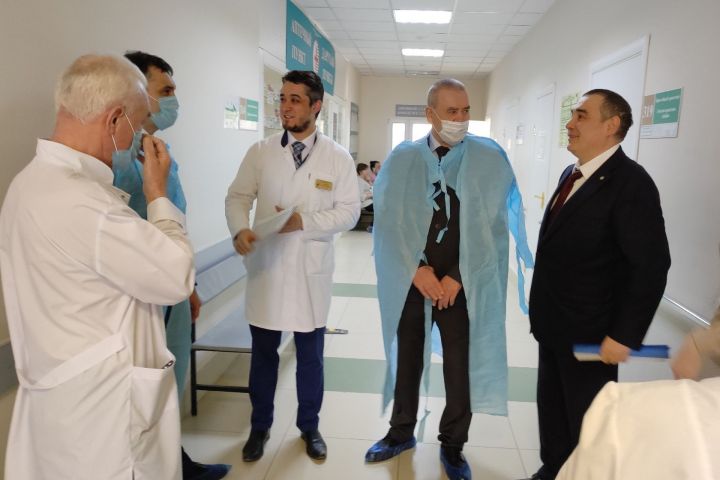 Әтнәгә сәламәтлек саклау министры килде