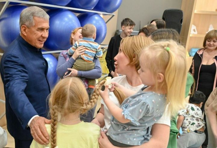 Миңнеханов «Яратам» клубы турында: Биредә һәркем ниндидер кызык әйбер табачагына ышанам