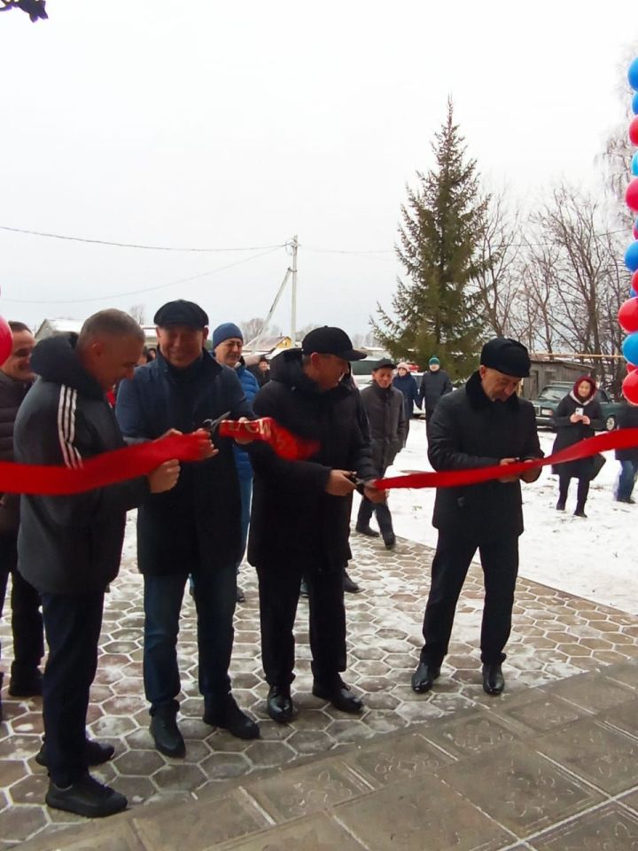 Чишмәле Сап авылында спорт комплексы ачылды