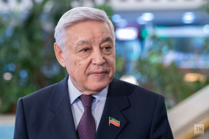 Фәрит Мөхәммәтшин Татарстан халкын Кырымның Россиягә кушылуы белән котлады