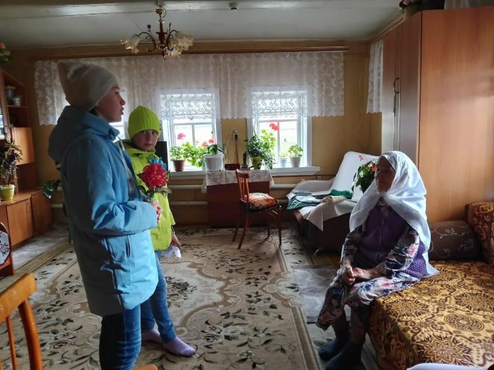 «Сугыш чоры балалары җылы сүзгә мохтаҗ»