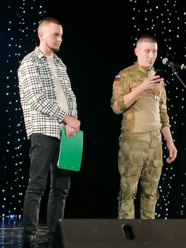 Бердәмлек белән көчле илебез