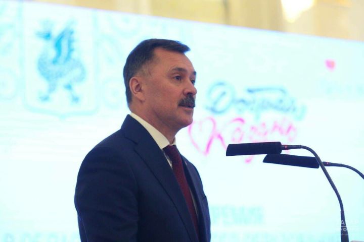 Рөстәм Гафаров яңадан Казан башкарма комитеты җитәкчесе итеп сайланды