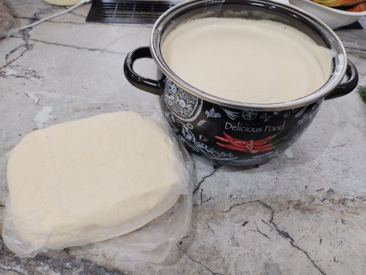 Аш-су бүлмәсе «хәйләләре»: каткан сырны сөткә салып торып яңартырга була