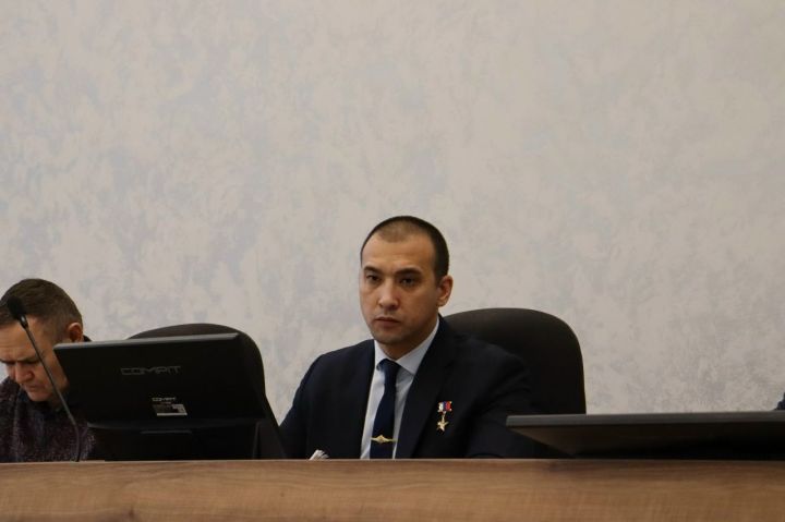 Әтнәдә эшлекле сәфәр кысаларында Россия Герое Рәсим Рәшит улы Баксиков булды