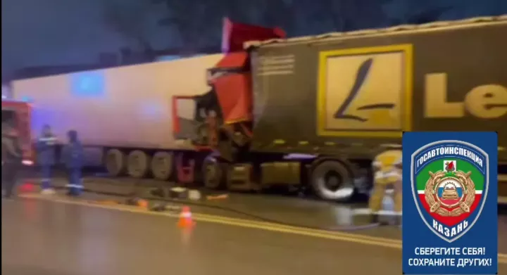 Казанның Васильченко урамында үлемгә китерүче юл-транспорт һәлакәте булган