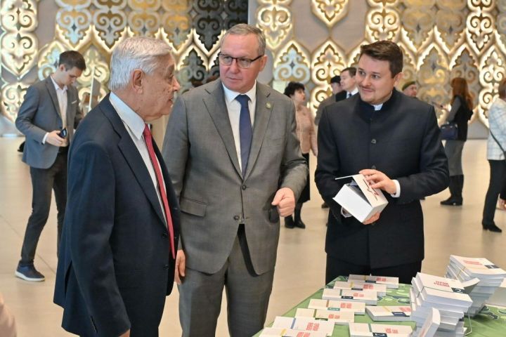 Фәрит Мөхәммәтшин киләсе ел Татарстанда Хәрби һәм хезмәт батырлыгы елы булуын искәртте