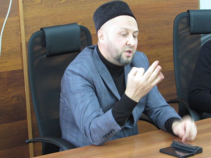 Әтнәләр Рамил Юныс белән очрашты
