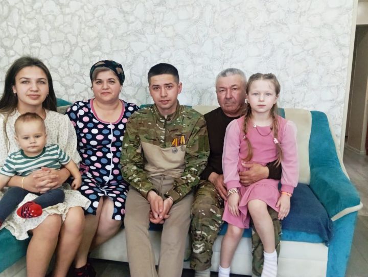 “Татар ир-егетләре күп монда”