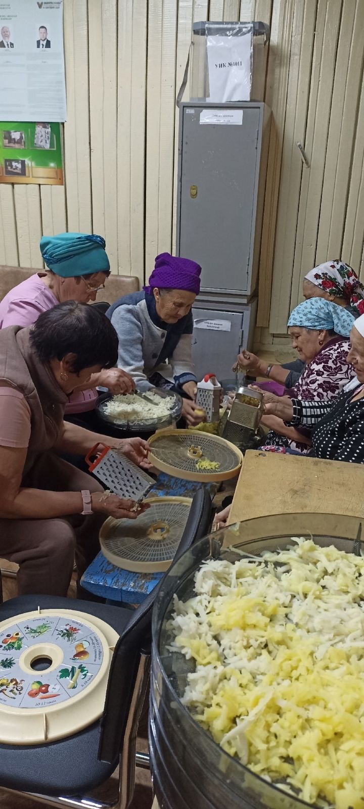 Ташчишмә авылы халкы изге эштә