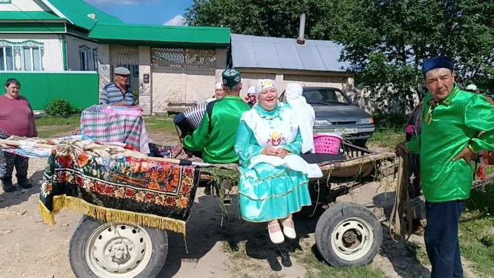 Ары авылында «Сагындырды Ары кичләре» дип исемләнгән авыл бәйрәме уза