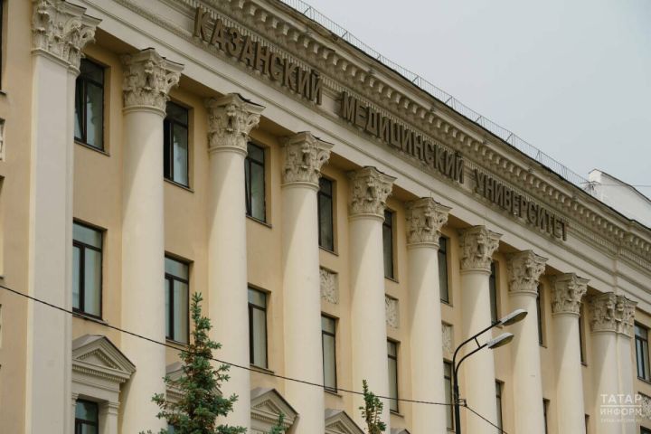 Мурашко Айрат Фәрраховны КДМУ ректоры итеп билгеләү турындагы боерыкка кул куйды