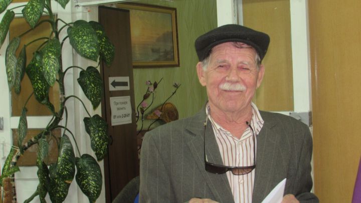 Якташыбыз, журналист, язучы һәм тел галиме Илдар Низамовның тууына – 90 ел
